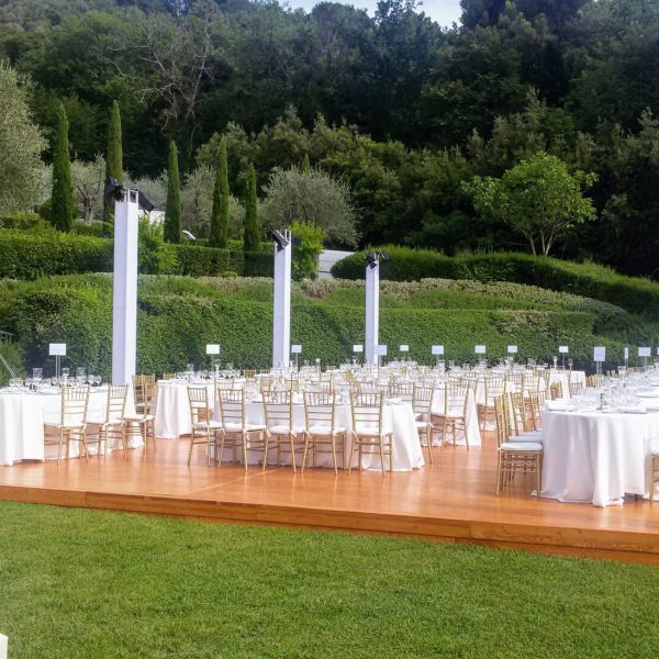 Pellicci e Meschi Country o Luxury Tech (1)